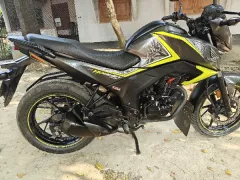 CB Hornet 160R